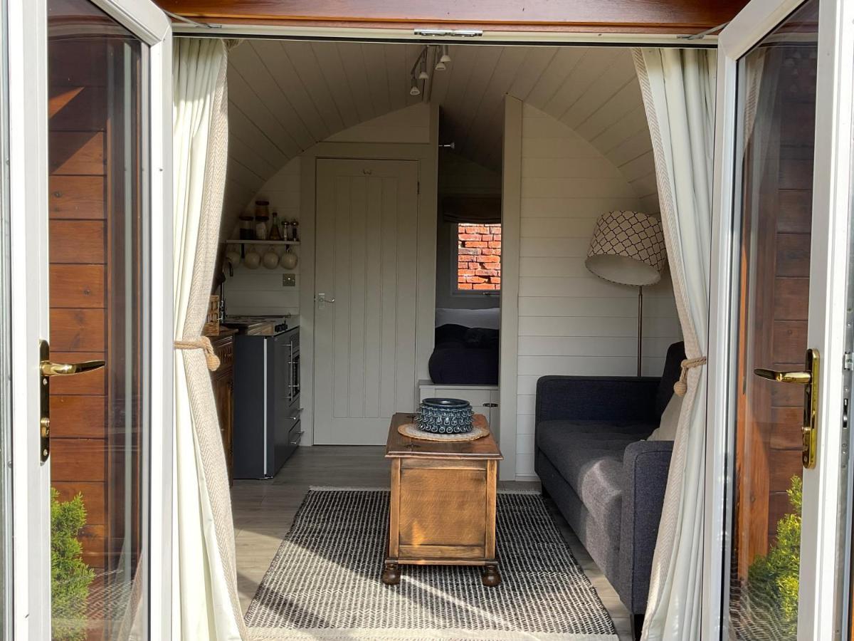 Secluded Cosy Luxury Pod With Wood Fired Hot Tub 호텔 슈루즈버리 외부 사진