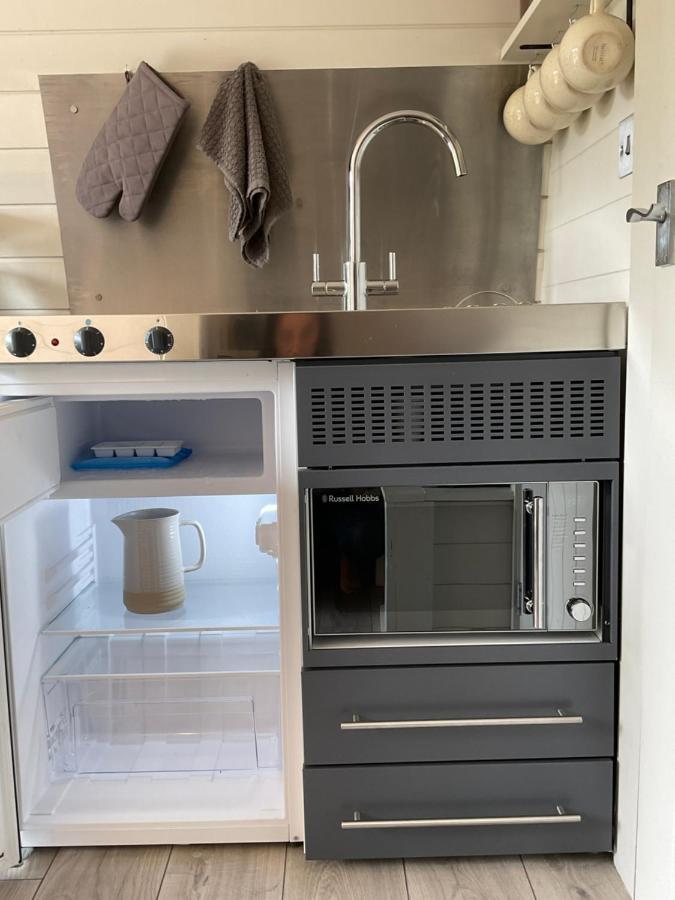 Secluded Cosy Luxury Pod With Wood Fired Hot Tub 호텔 슈루즈버리 외부 사진